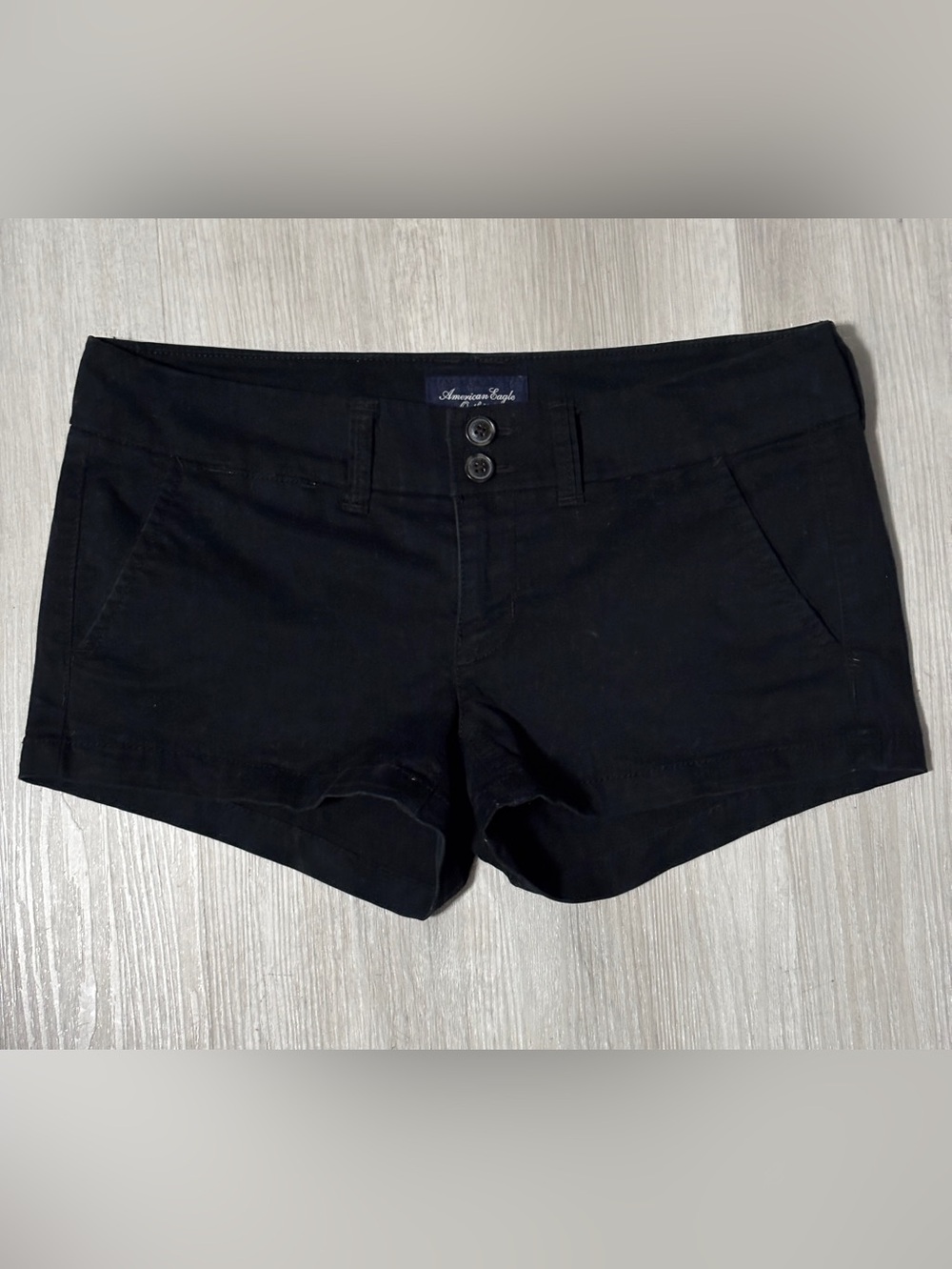 American Eagle stretch low rise short shorts size 2